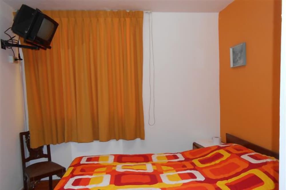 Hostal Residencial Cesar Alberto