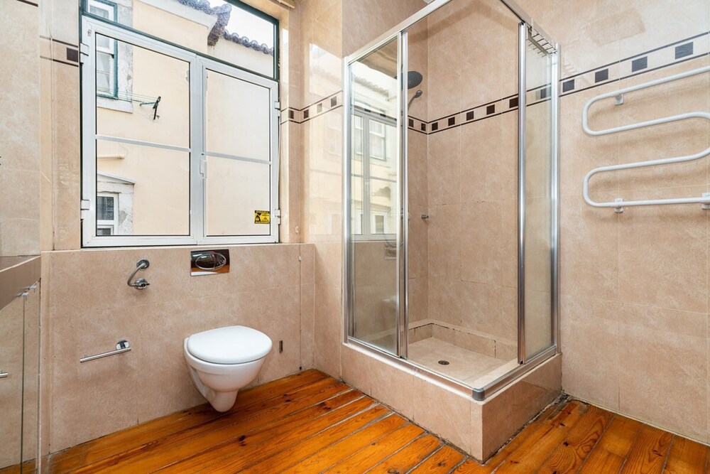 Charming 2 Bedroom Apartment Next to Praça da Figueira view 2