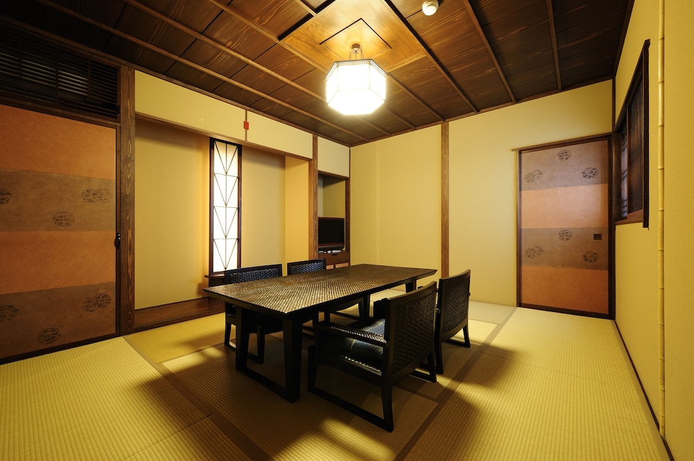 Yaeikan