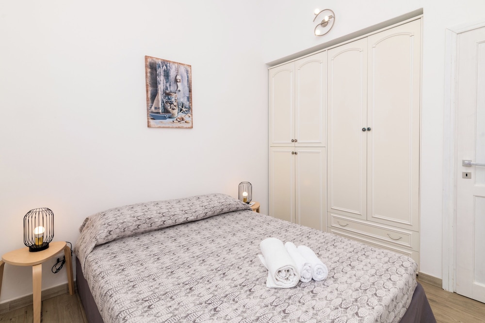 Dimora Oleandro 50m From Beach photo 2