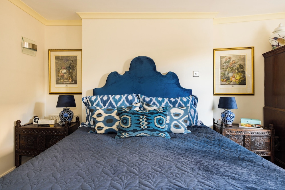 Mayfair 9-bed Townhouse - Sleeps 16, Patio & Ac