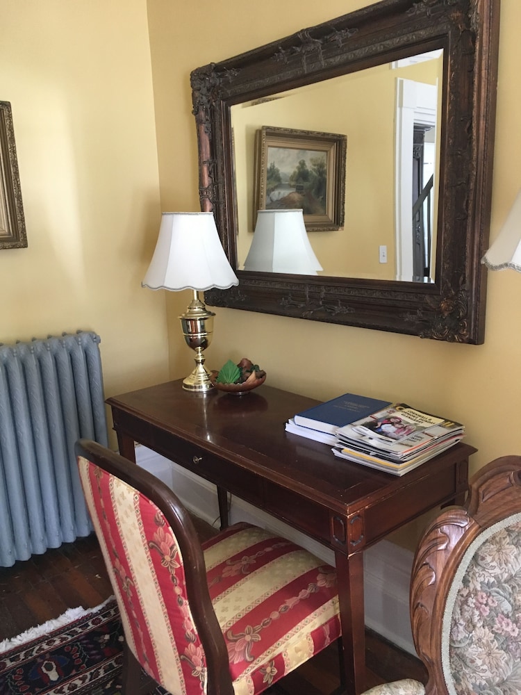 Auberge Chesley's Inn