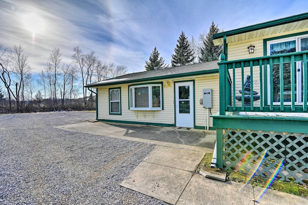 Cozy Cass City Retreat w/ Spacious Deck! - Property Image 5