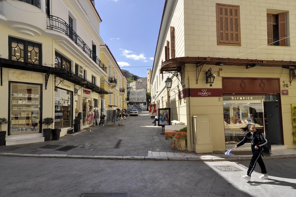 Historic Plaka Apartments