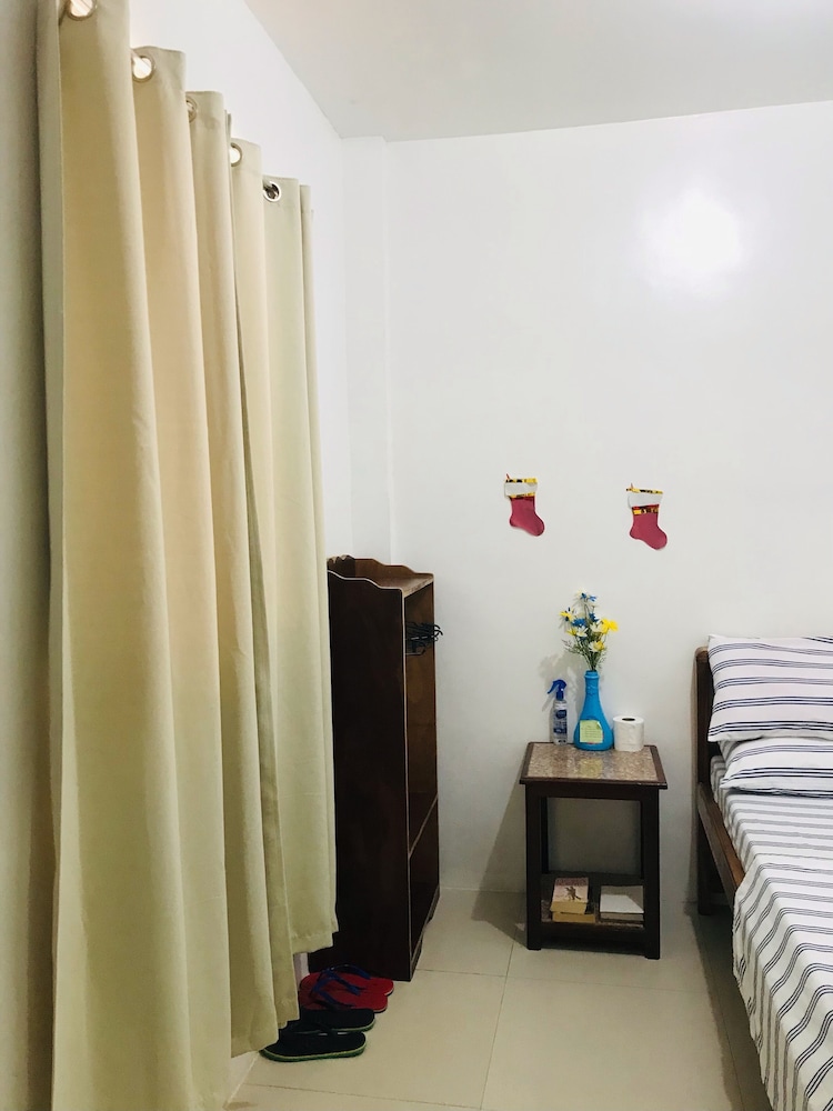 Queens Room Rental view 4