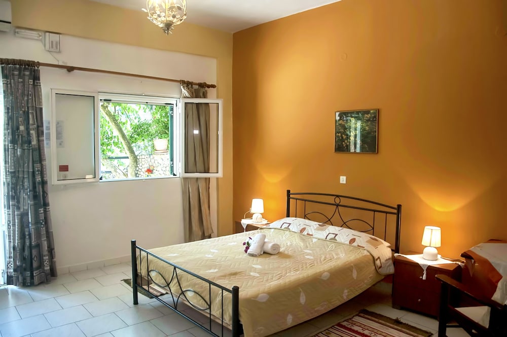 Studio Apartment Tonia With sea View and Garden - Pelekas Beach, Corfu view 2