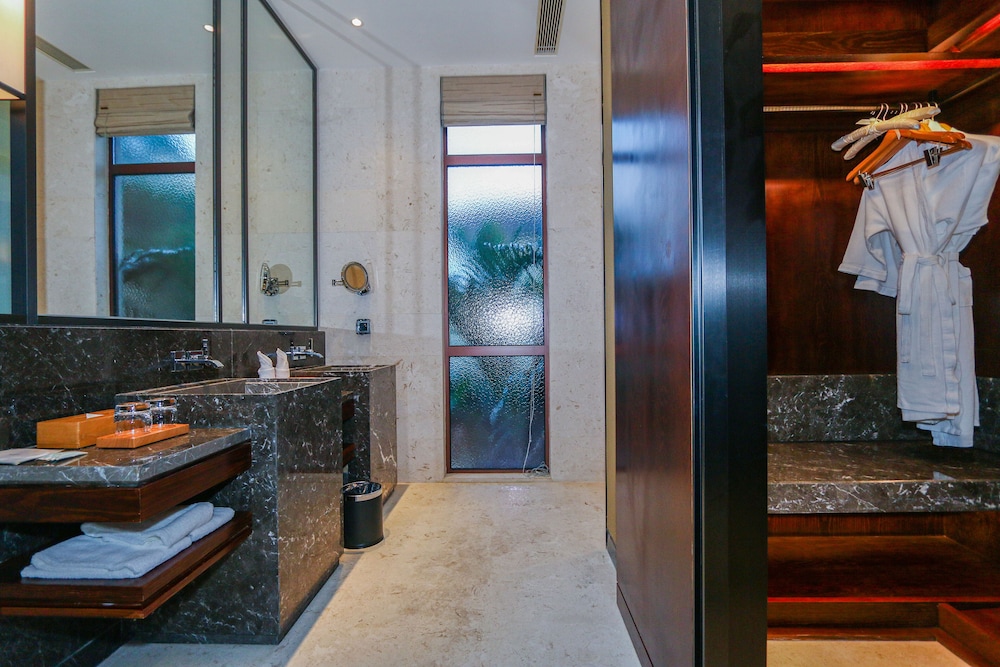 wanningnanyanwanhaiyabieshuhotel