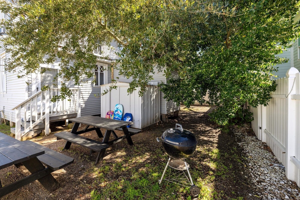 Seas The Breeze 4 Bedroom Home