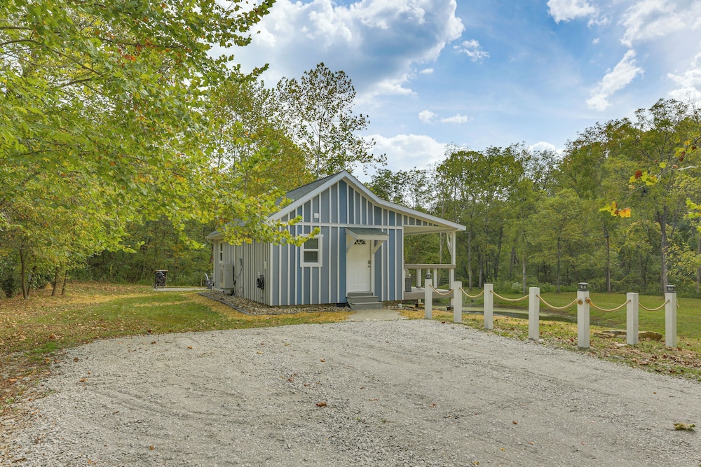 Cottage Close to Caves & Trails in Hocking Hills!