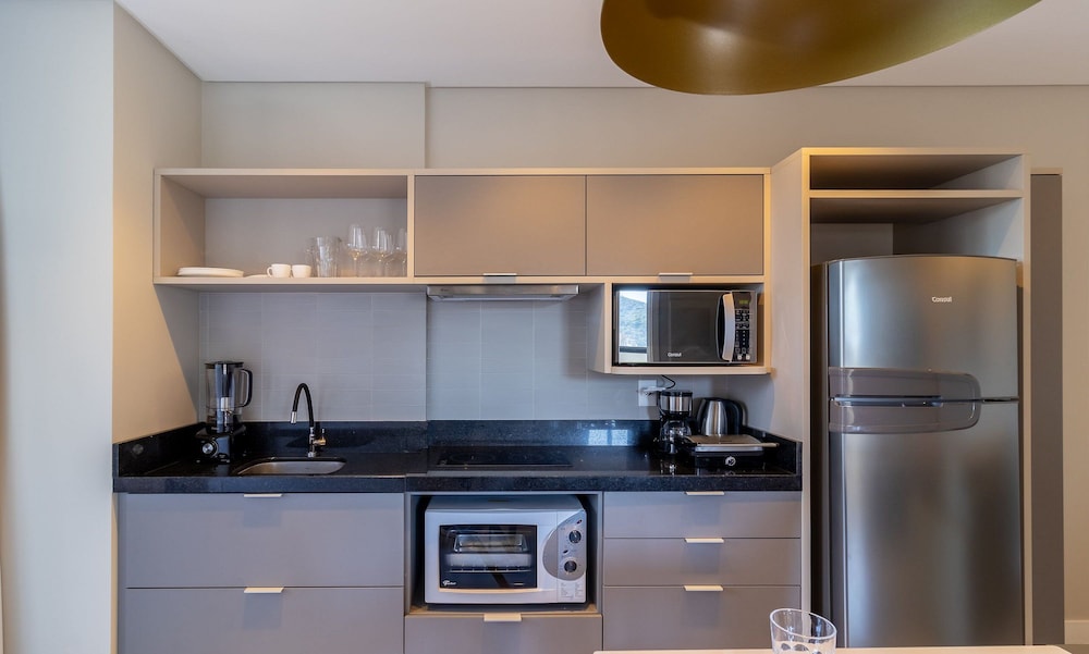 MHF II Apts Variados em Prédio com Vista para o Mar em Itapema