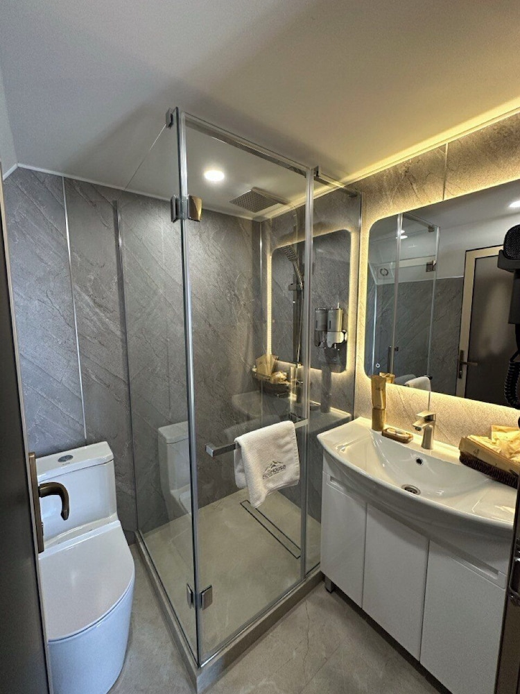 EcoHouse Glamping by ART HOTEL