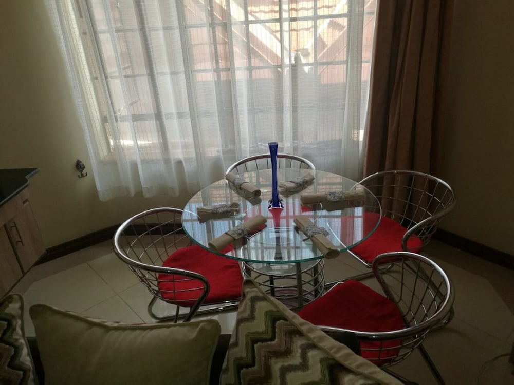 Gracious Apartment view 3
