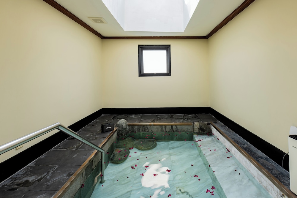 Beijing XiaoTang YiPiao Hot Spring Resort