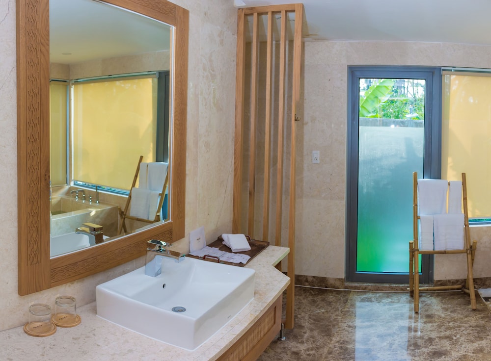 Sonata Resort & Spa