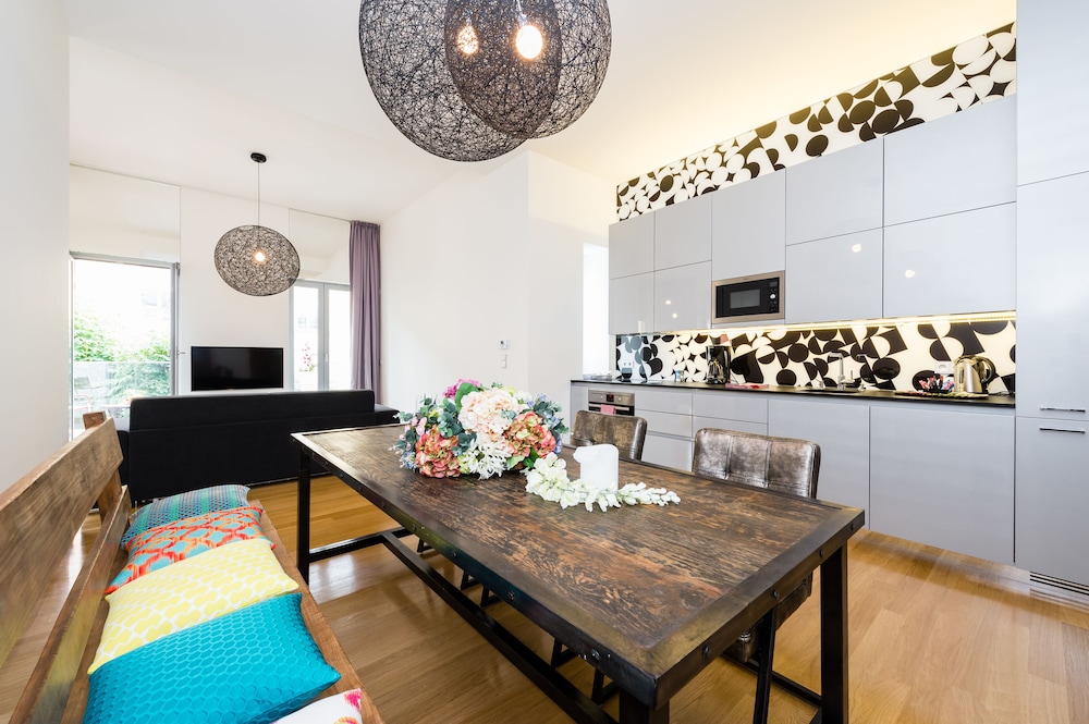 Aquarius Residence by TKC