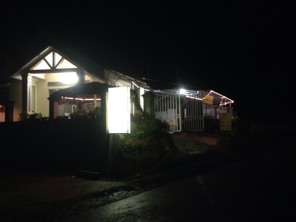 Thac Ba Family Homestay - Hostel