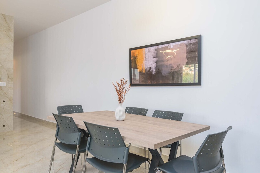 Glow Studios & Apartments in Batroun