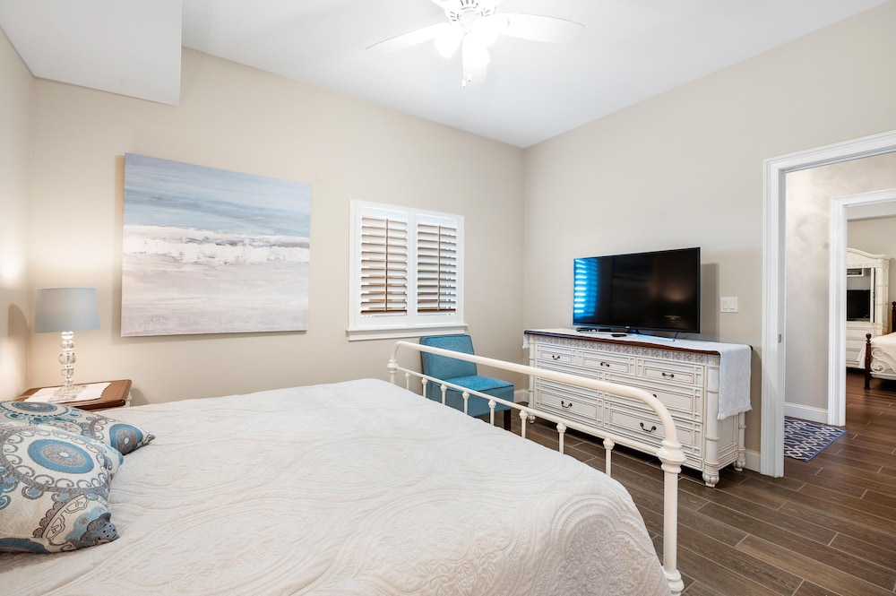 Vista Del Mar 406