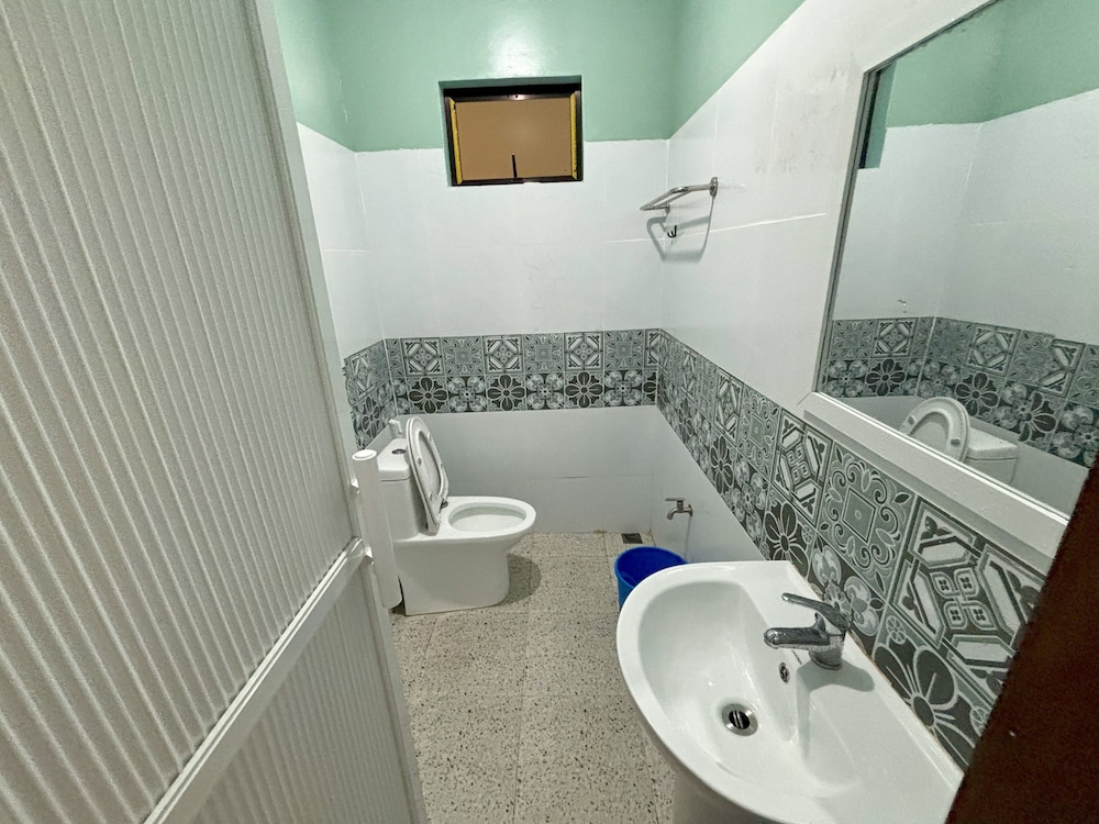 Alwin's Place Inn