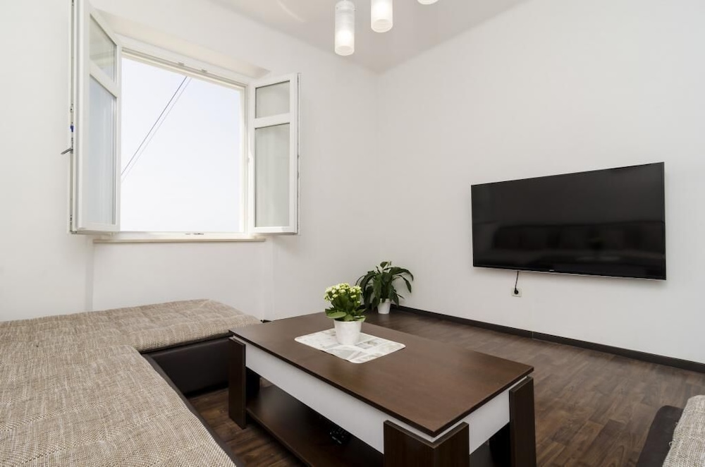 Ploce Apartments - Mama's