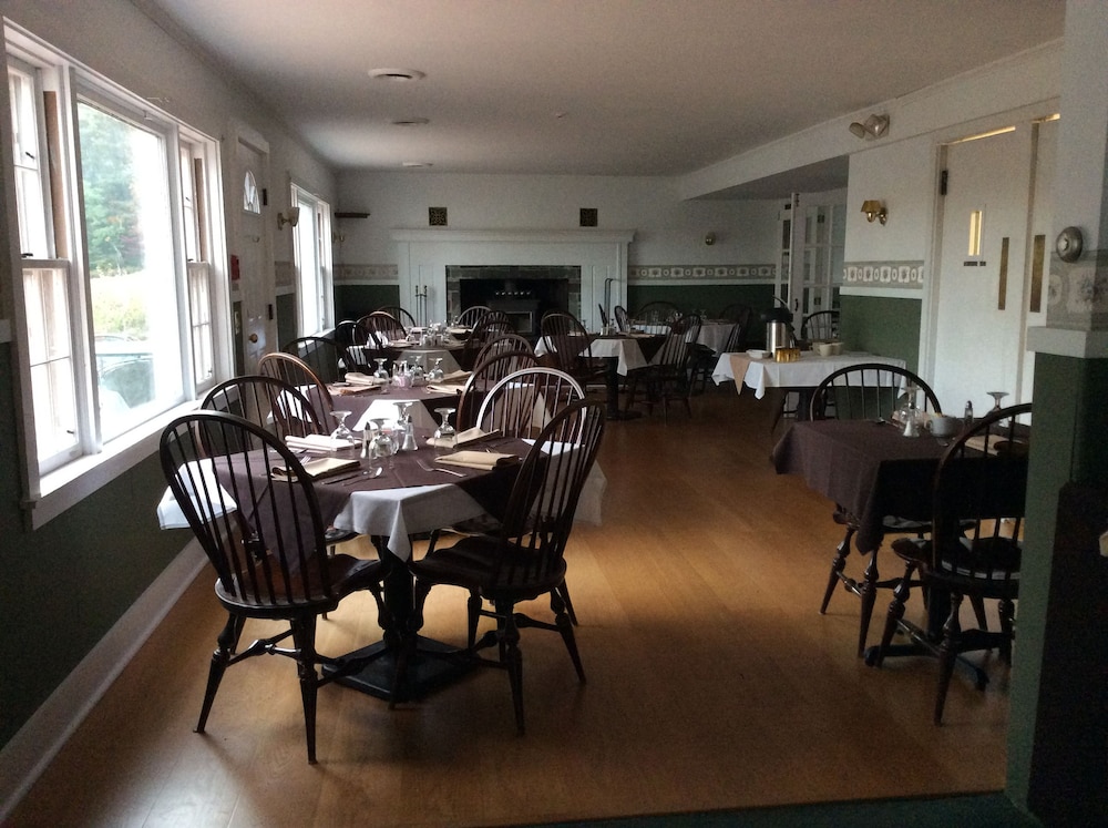 Colonel Williams Inn