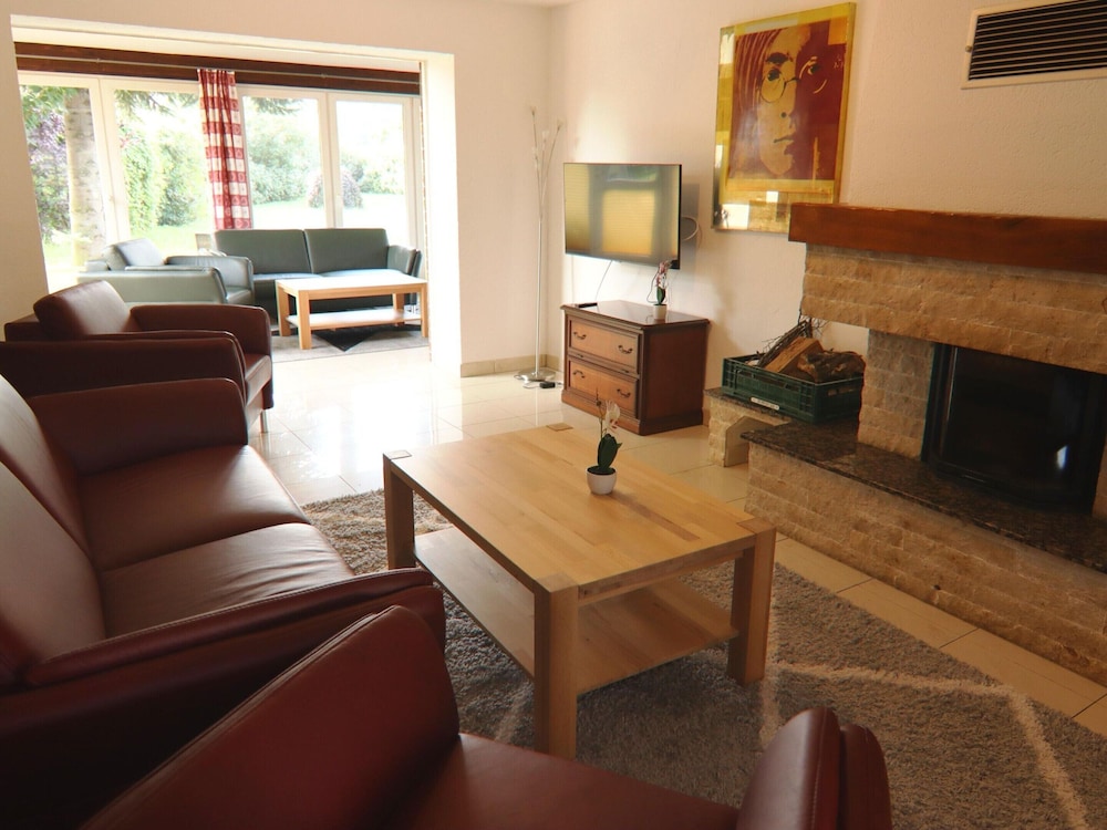Geraumige Villa Solitude in Wendorf im Bernstein Resort