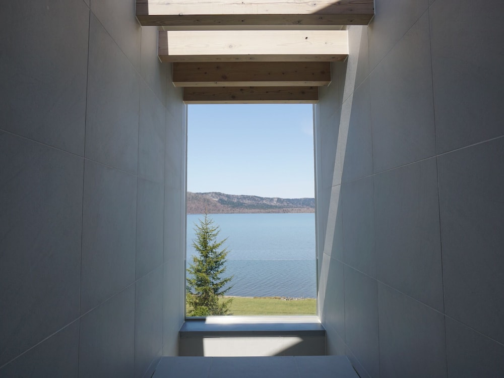 Sansui Lakeside Villa