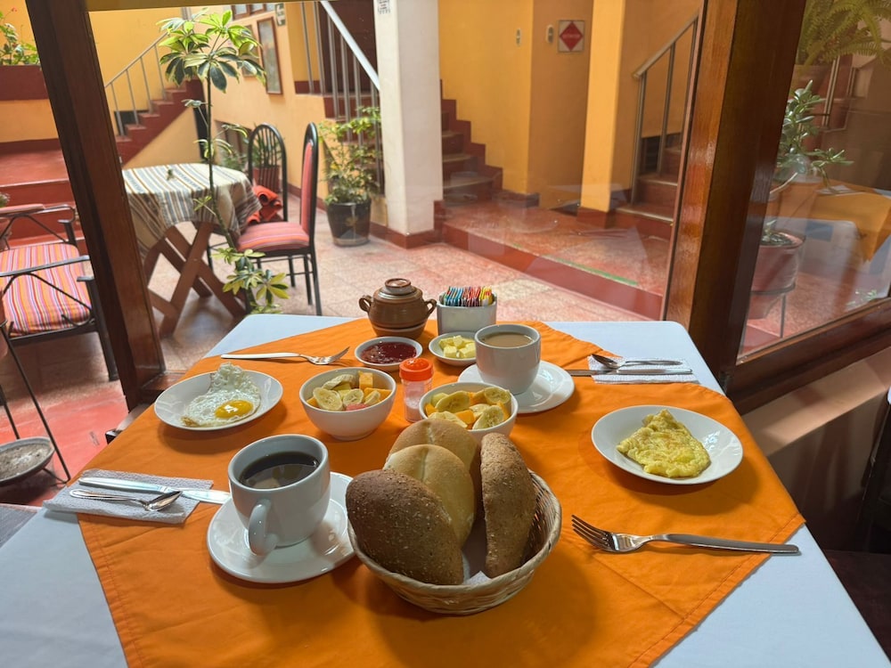 Huayna House Go
