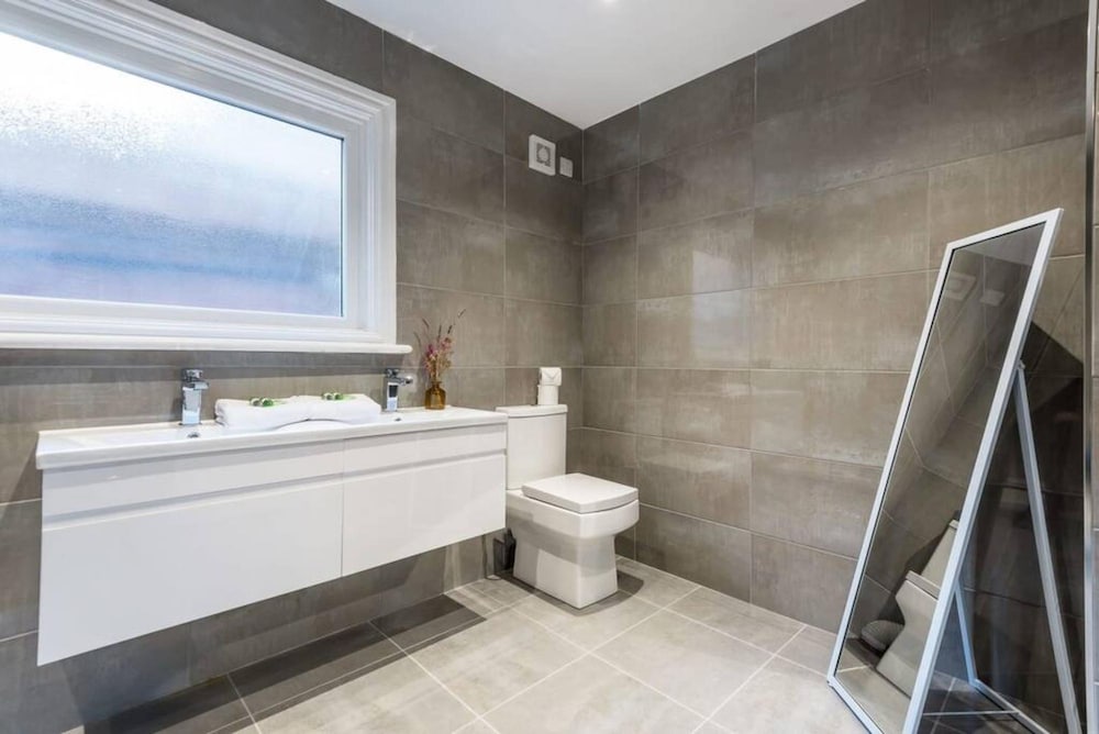 Host Apartments Seel St Townhouse Apt I