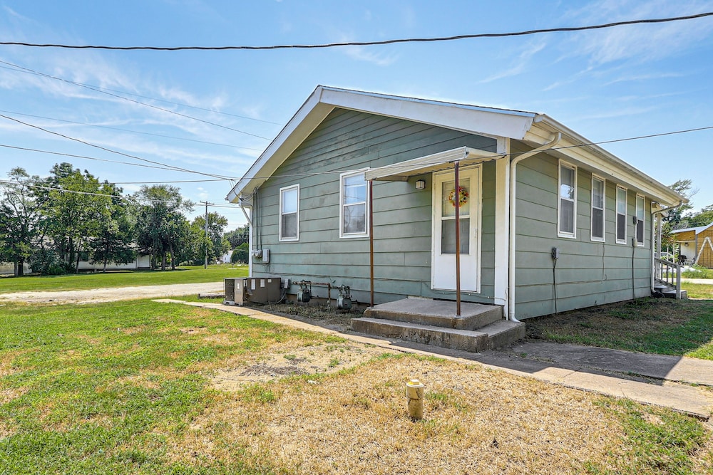 Near Walnut Valley Festival: Convenient Apartment!