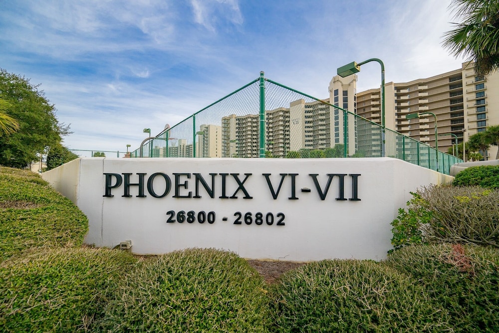 Phoenix Vi 6610 2 Bedroom Condo