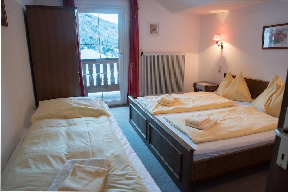 10bedroom House Obertauern-salzburg for 30 People view 4