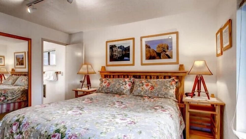 Scenic Wonders Fiske Cabin 3 Bedrooms view 3