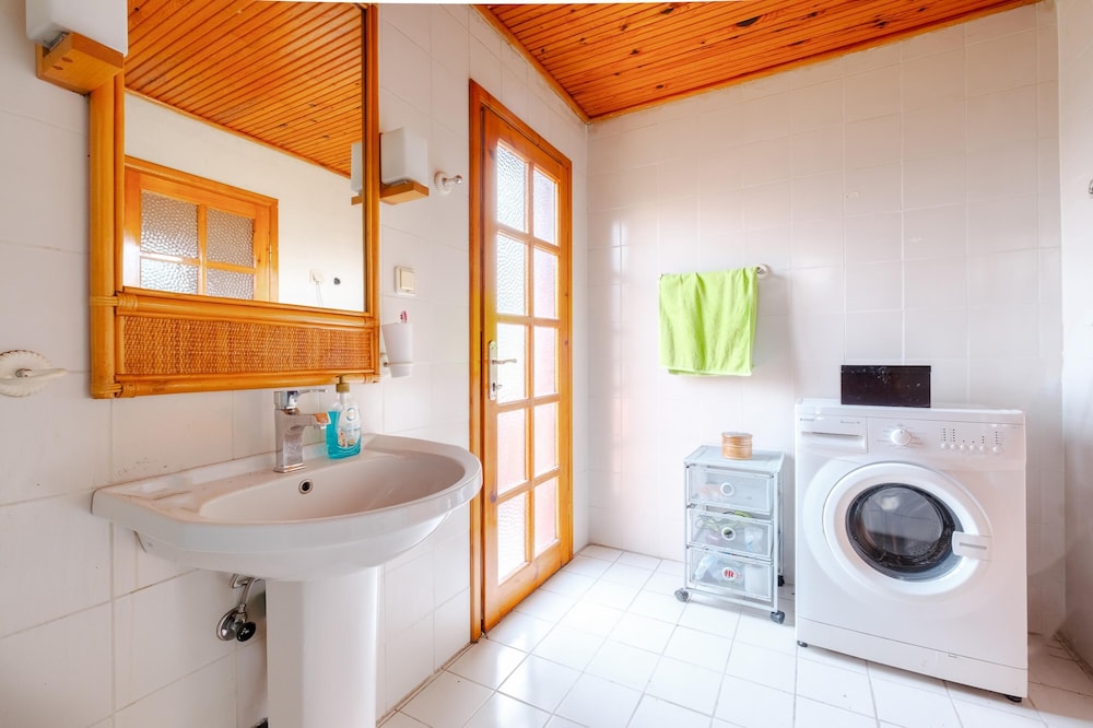 Dreamy Duplex Villa With Huge Garden in Kocaeli view 4