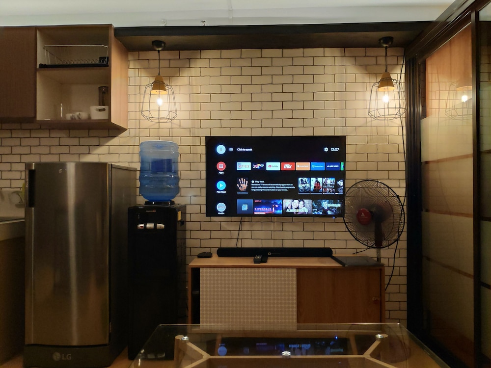 1BR Unit For Rent One Oasis Condominium