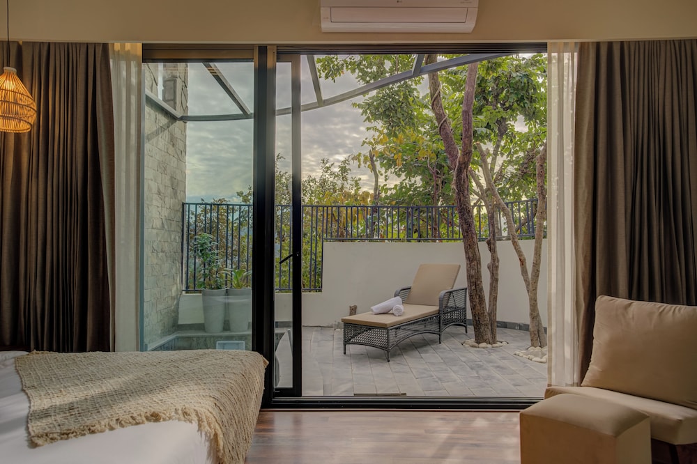 Moshams - A Home with Nature & Elegance
