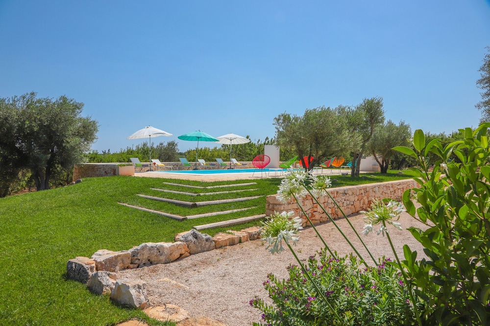 TD Trulli della Magnolia Trulli w/ Amazing Garden photo 2