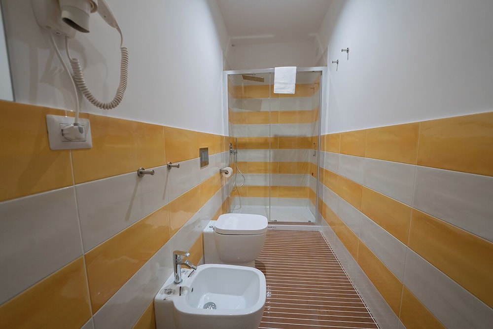 B&B Le 4 Stagioni Dante's Suites by ClaPa Group Dislocated Hospitality