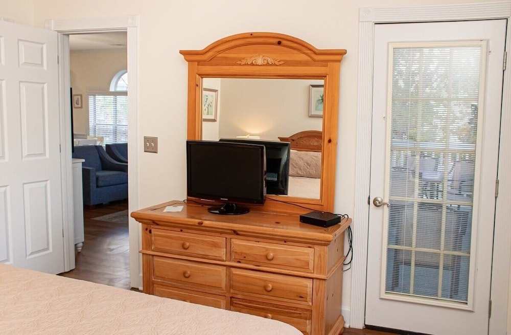Magnolia Place 4703-202 2 Bedroom Condo