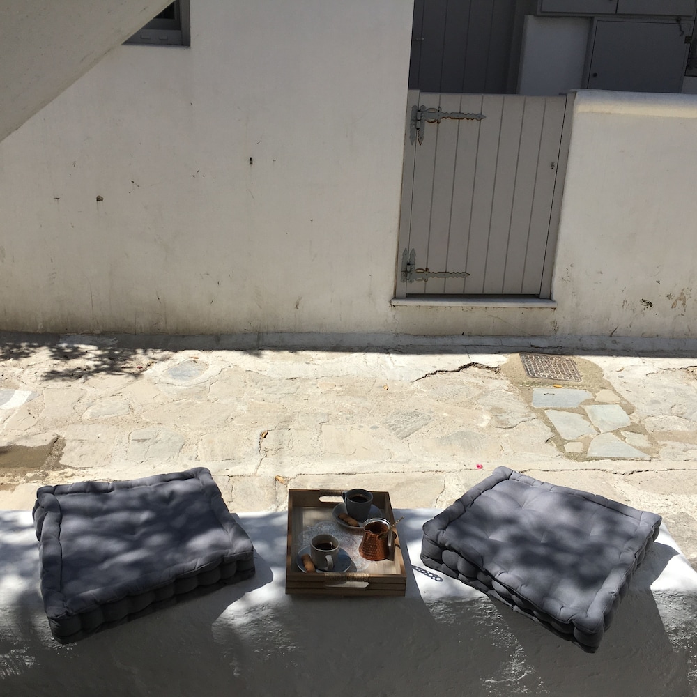 Cute Mykonos Downtown Studio view 2