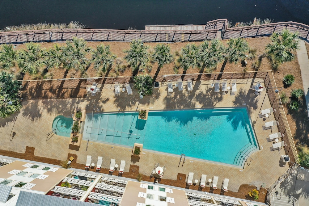 Waterside Village Condo 404 - Seadragon