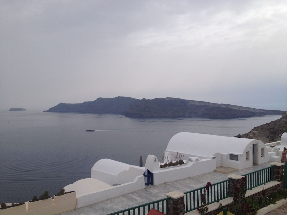 Stelios Rooms
