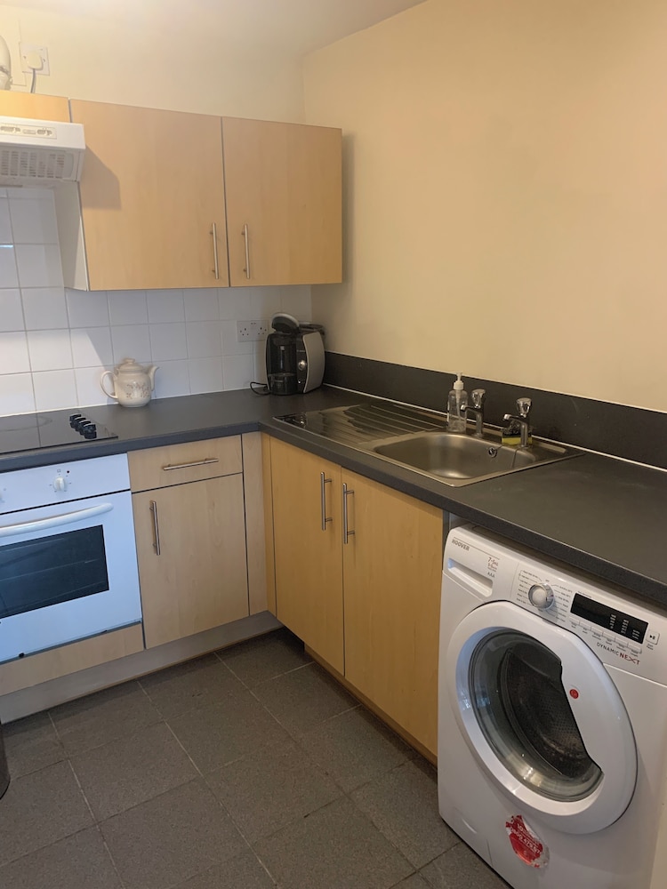 Luxury Stay With Sauna, Gym, and Pool in Leicester view 5