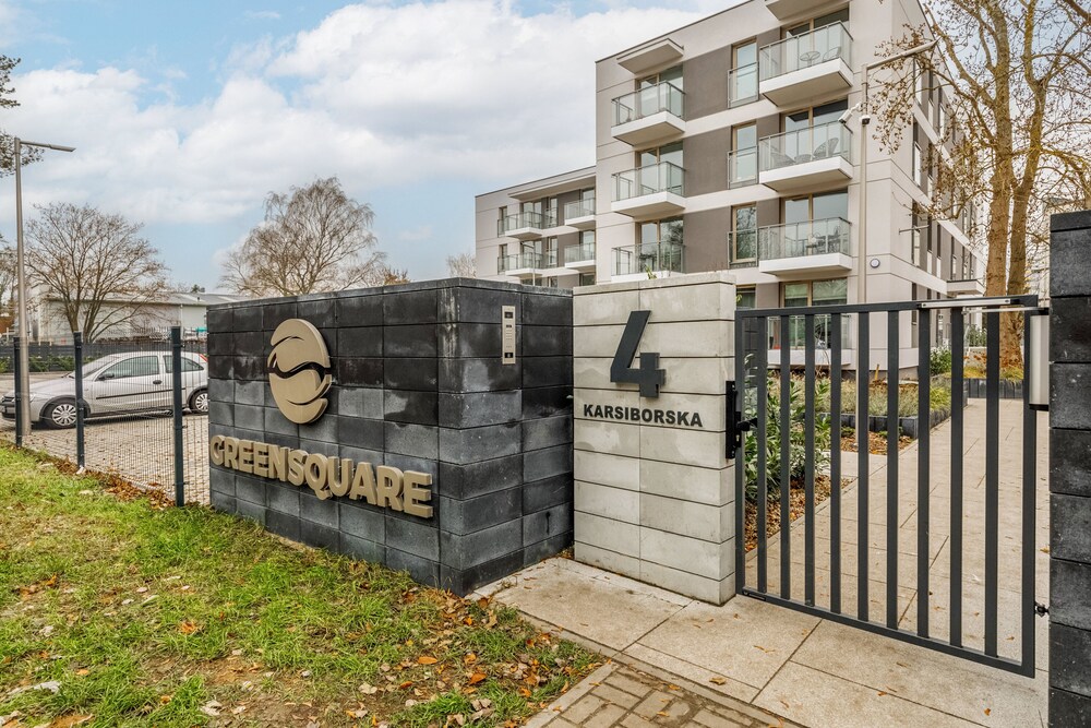 Green Square Apartment by Renters view 5