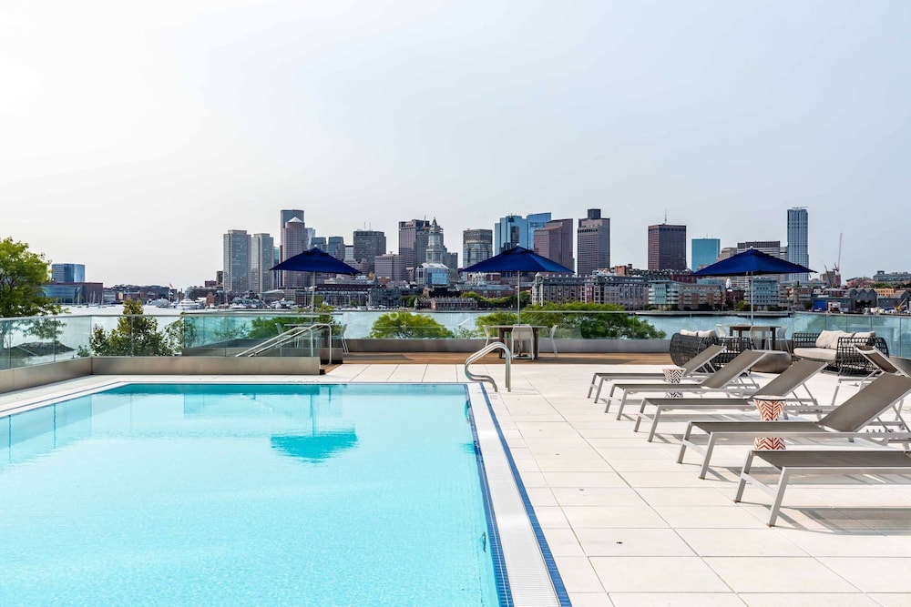 Luxury Apartments by Hyatus Downtown Boston