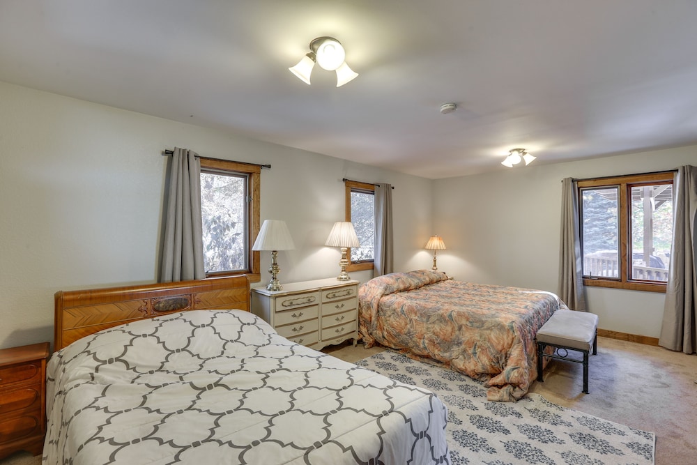 Miscellaneous Market Vacations - Lakewood Gem w/ Deck  7 Mi to Downtown Denver - Property Image 2