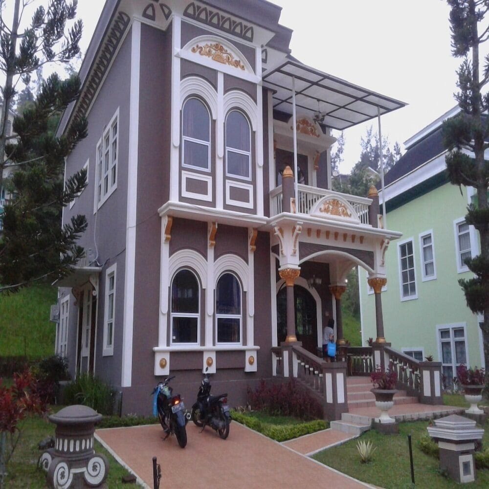 Villa Kota Bunga Seruni
