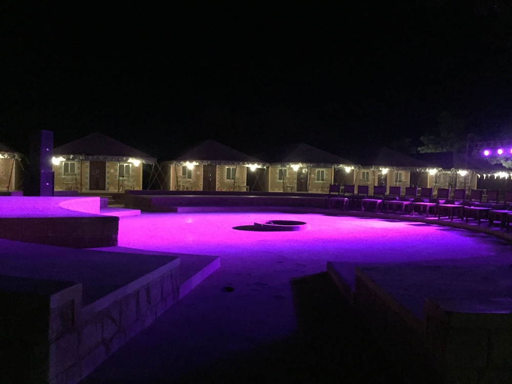 Desert Glamping