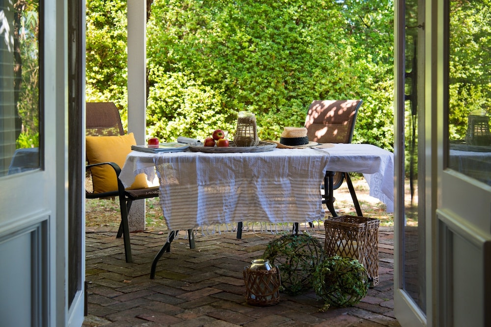 Hotel Mahala 1 - Image 1