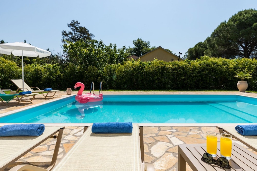 Beach Villa Marina in Roda